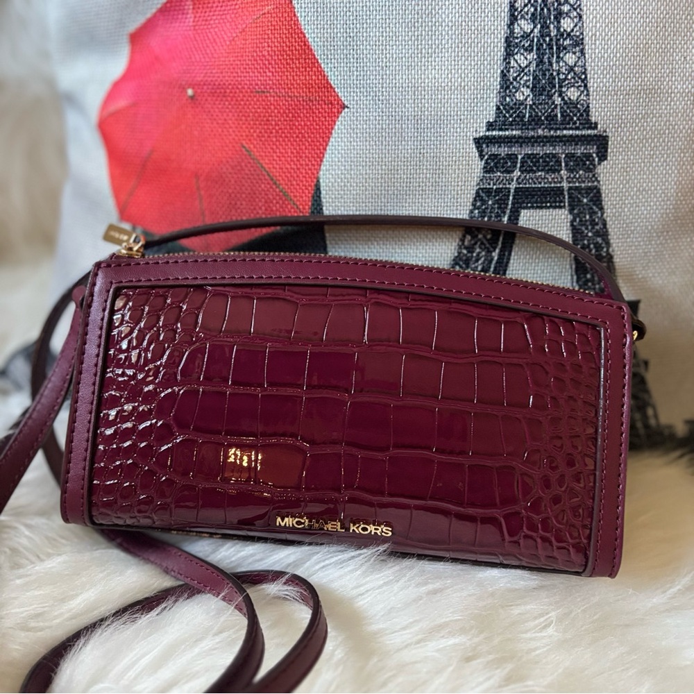 Michael Kors Deep Red Croc-Embossed Bag - Picture 5 of 8